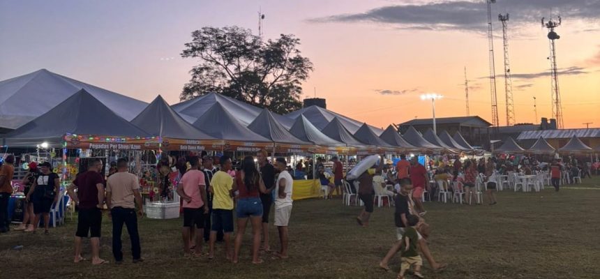 O Governo do Amazonas, por meio da Secretaria de Estado de Produção Rural (Sepror), investiu R$ 200 mil em recursos para apoiar a realização da 3ª Edição da AgroVárzea e 1ª Feira Agro, Cultural e Econômica de Careiro da Várzea (a 25 quilômetros de Manaus).
